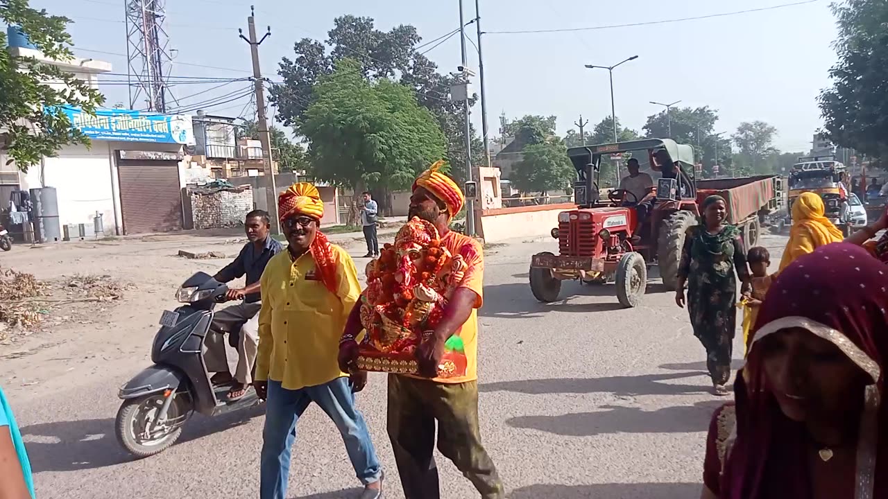 Ganpati visargan festival injoy in india