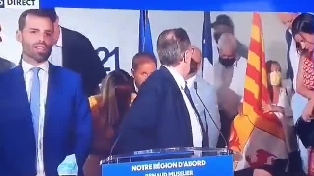 Politicians EXPOSED Masking For Cameras