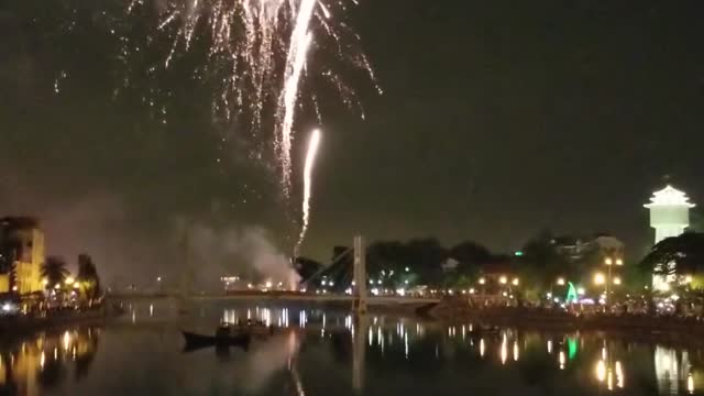 Fireworks happy new year😘,