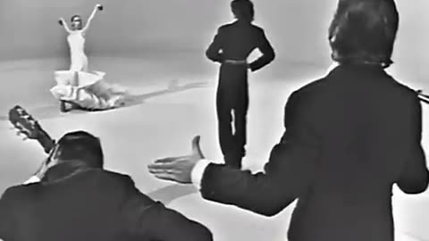 Antonio Gades y Cristina Hoyos (baile) Srguiriyas