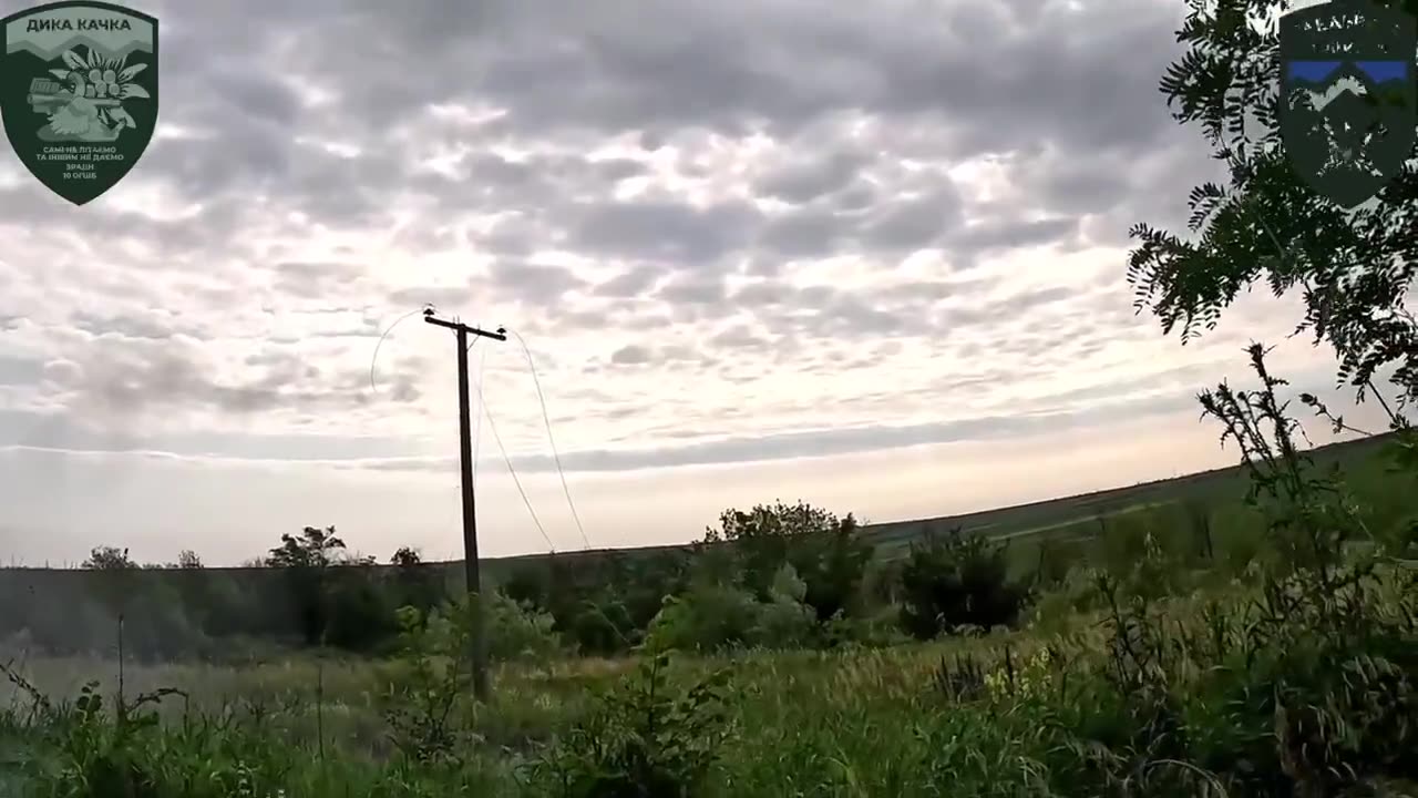 Ukrainian soldier targets a low-flying Russian Su-25.