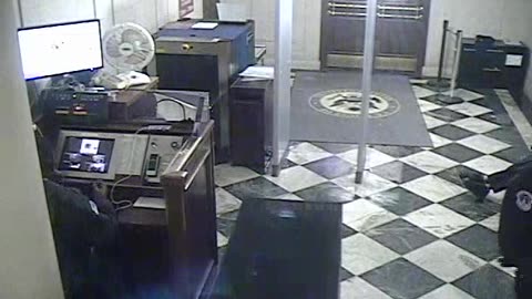 3207LHOBGRNJ-CStDoor_2021-01-06_22h20min02s667ms.mp4