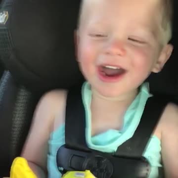 Little Kid Can't STOP Laughing at Mom!