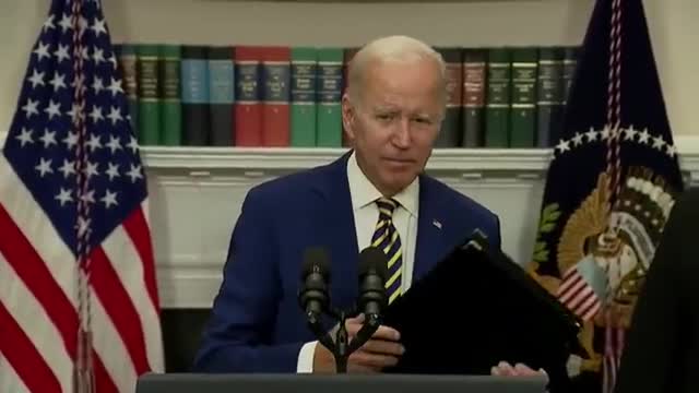 Doocy asks Biden about the FBI raiding Trump