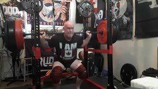 Volume training with squats