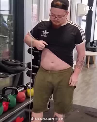 He got a 6 pack in 2 days ( tattoo edition)