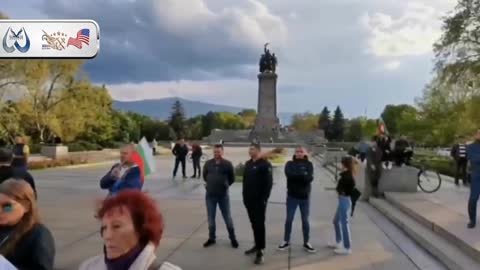 In Bulgaria, people with Ukrainian flags tried to break through to the monument to the Soviet Army