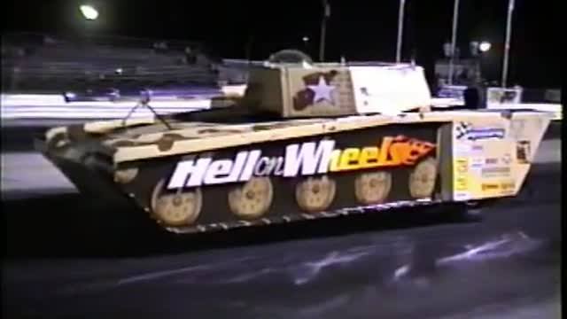 Wheelstanding Tank Hell on Wheels 2001