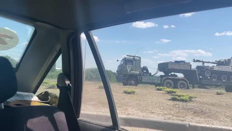 💢 On the roads of Belgorod, more Russian military equipment going to show what Putin