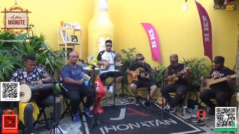 Xande de Pilares e Jhonatan Alexandre Cantando Pagode 90 (M