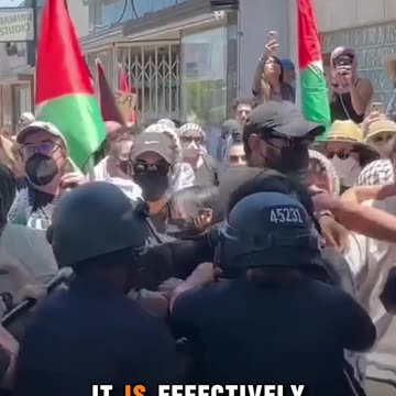 Why did these protesters choose a synagogue to protest at?