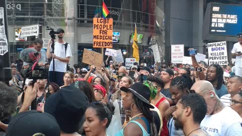 Freedom Rally Manhattan-"We are going to win with love"