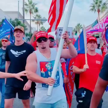 Donald Trump is Still Yo Prez video