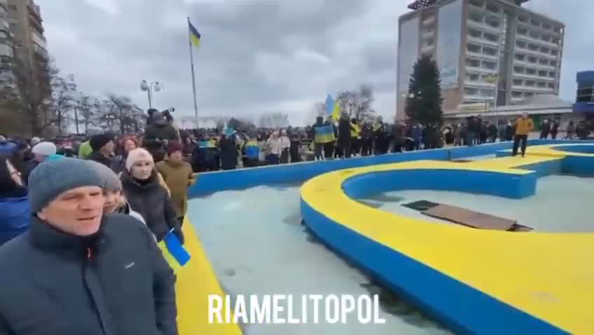 This is Melitopol, a town with 150k citizens captured by Russian forces
