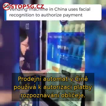 Prodejní automat v Číně používá k autorizaci platby rozpoznávání obličeje.