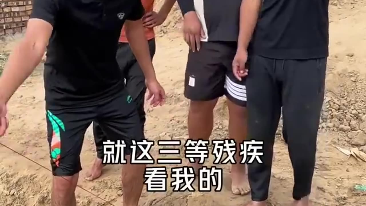 Dumuqiao drinking challenge hands funny video