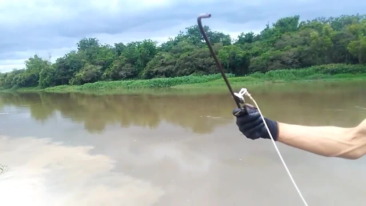 Peguei algo valioso nesta pesca magnética