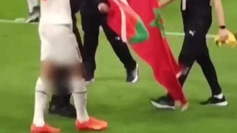 Ronaldo shows his support for Palestine - F*ck all from DJ Khalid