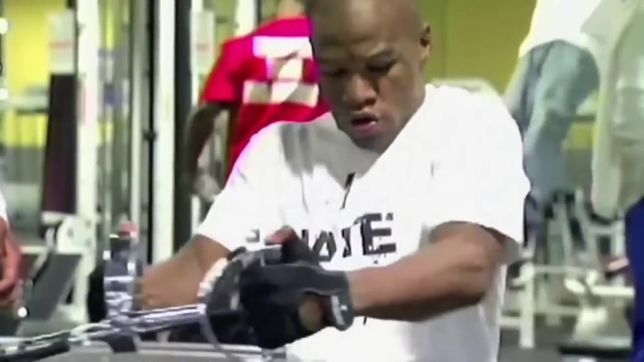 I'M NOT AFRAID TO DIE ON A TREADMILL - FLOYD MAYWEATHER MOTIVATION