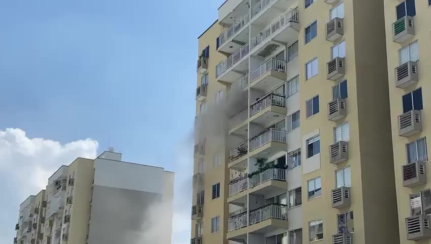 Reportan incendio en Plazuela Mayor