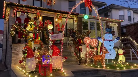 Walking Brooklyn: Dyker Heights Christmas Lights 1