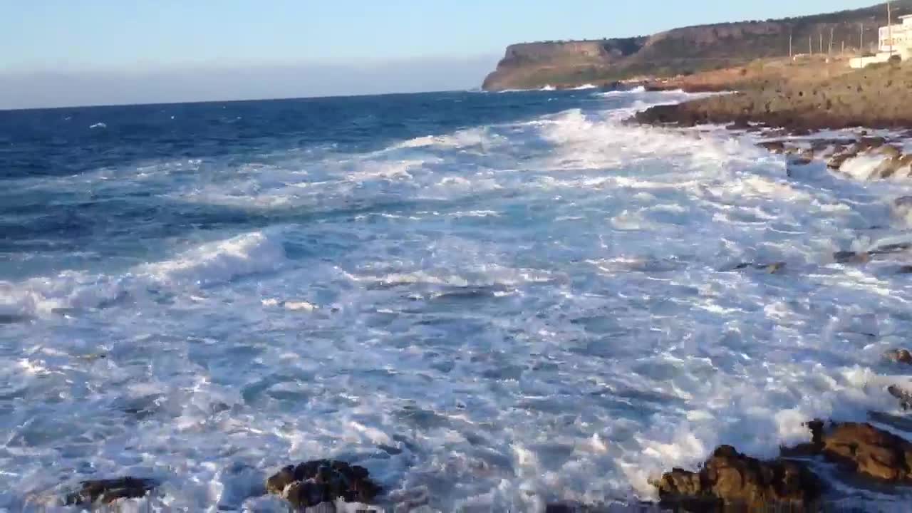 Sisi crete wild sea