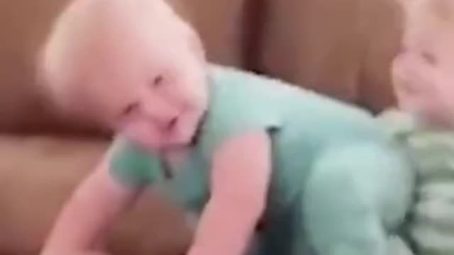 Cute baby funny moments 😄