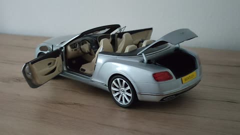 1:18 Bentley Continental GT Convertible Paragon