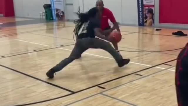Very handsome basketball skills