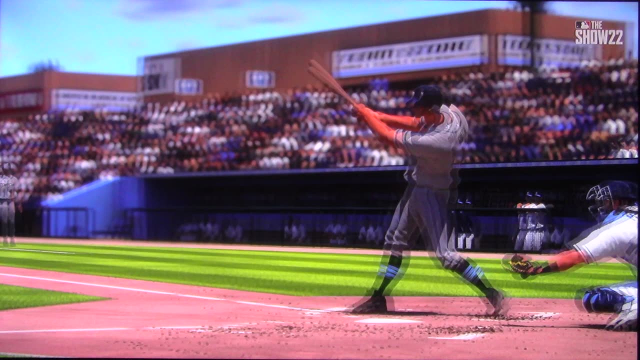 MLB The Show: Akron vs Corpus Christi (Babe Ruth Hits 2 HRs)