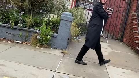 Guy Yells at Man to Put His Mask on During COVID