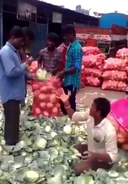 Peel a squash, grate it and squeeze the juice