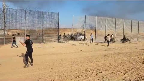 Palestine soldiers destroyed an Israel tank