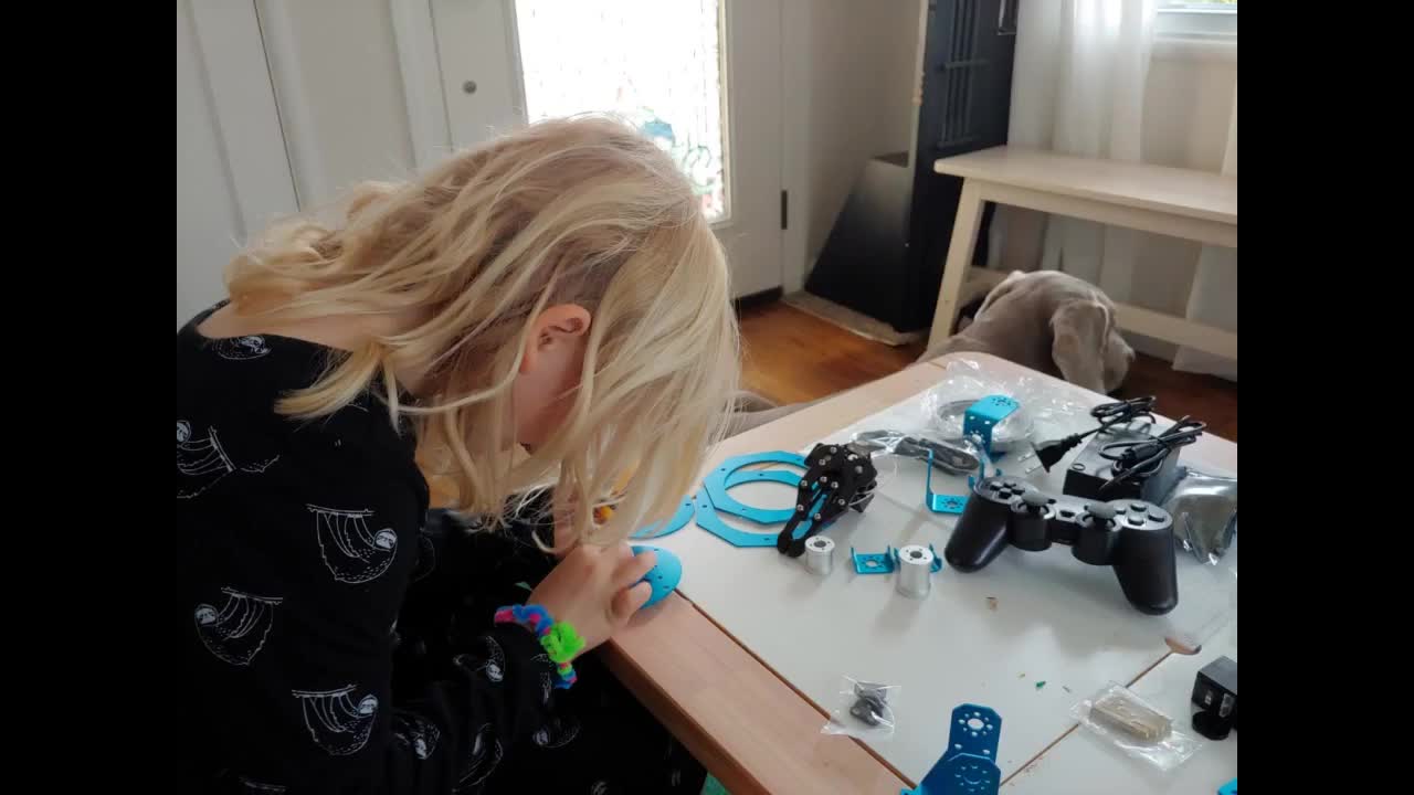 Review: Sponsored Ad - Robotic xArm 6DOF Full Metal Programmable Arm with Feedback of Servo Par...