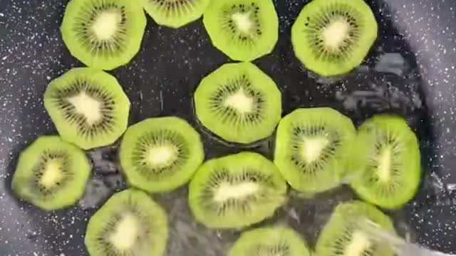 Have you ever eaten jelly made from kiwi fruit and want to try it?