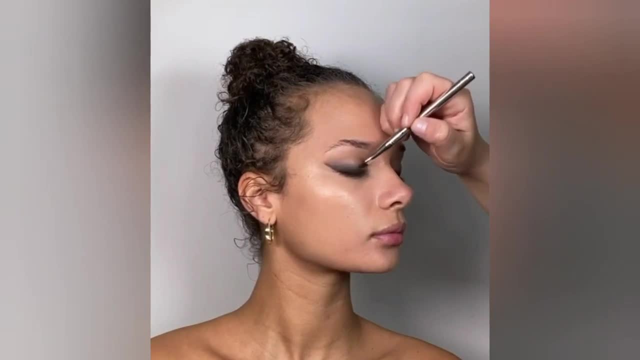 Best make-up transformations and make up tutorials