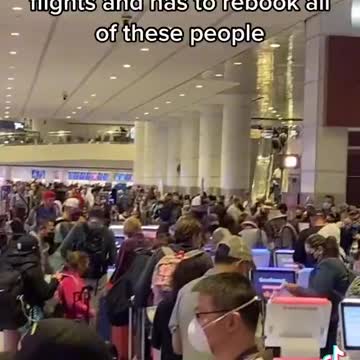 Only 4 desk agents as Southwest cancels 1,000+ flights