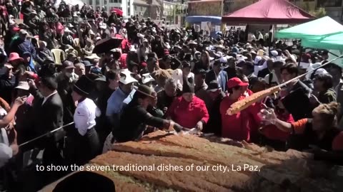 Chefs prepare giant 'Sandwich de Chola' in Bolivia in a bid to break the world record