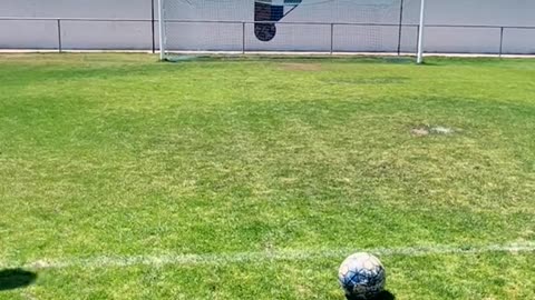 -Crossbar challenge football soccer paellero