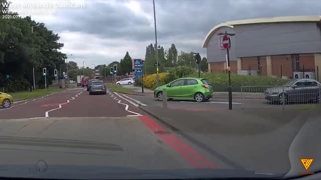 Careless Driver 2021.07.12 - WEST MIDLANDS, UK