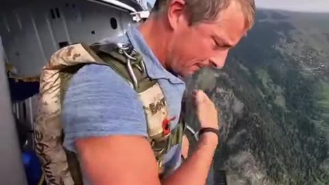 BEAR GRYLLS VIDEO # AMAZING BEAR GRYLLS VIDEO # AMERICAN VIDEO # Bear grylls #