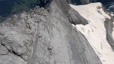 Once in a lifetime flight along the eastern ridge of the Eiger-11