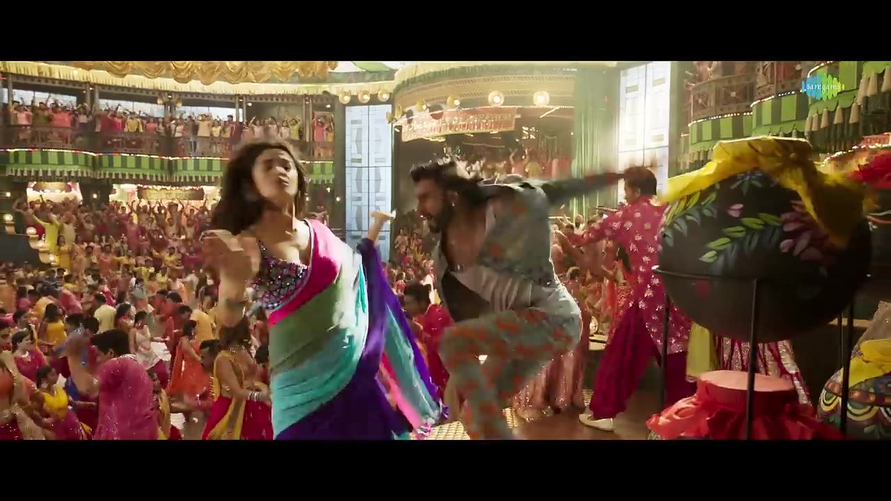 What jhumka?{Rocky aur rani ki pyar prem khani