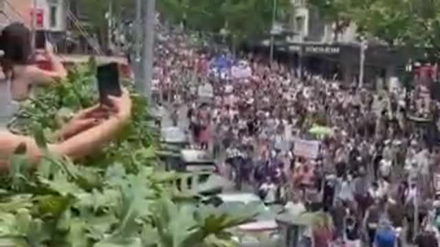 Melbourne Hold The Line Protest Nov 5 2021