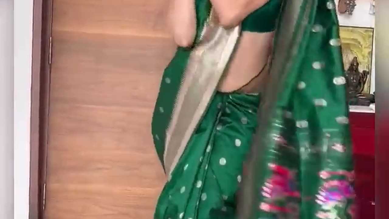 गुढीपाडवा स्पेशल Amruta khanvilkar