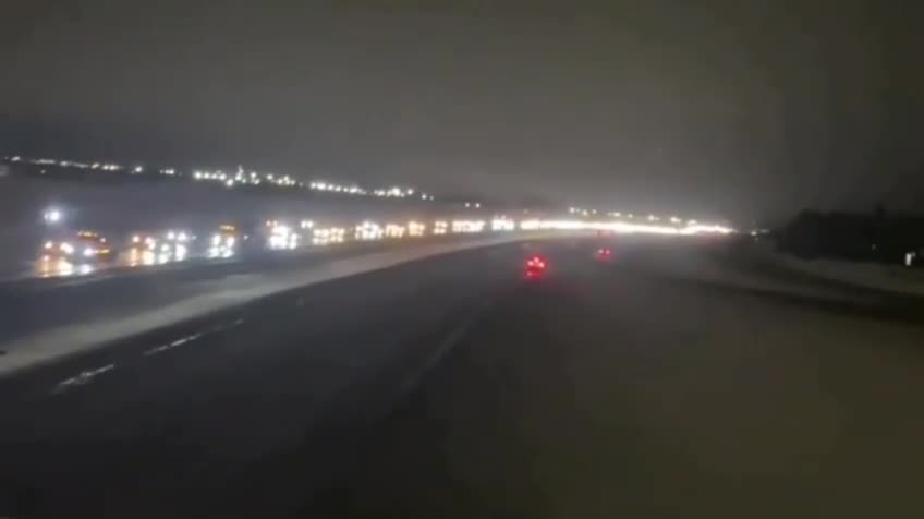 1000's of Truckers Shut Interstate Down d/t Vax Mandates