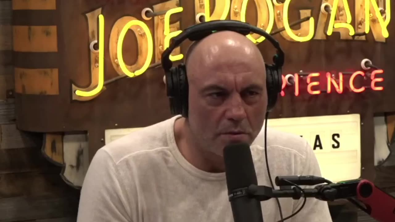 Joe Rogan - #1757 Dr. Robert Malone Md Joe Rogan Experience 12 312021