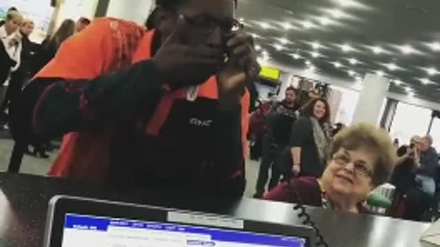 - beatbox at airport -