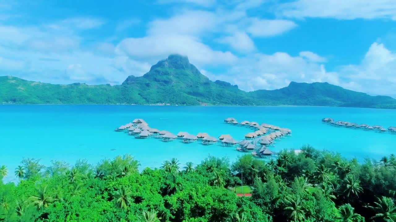 The scenery here is so beautiful that I like it here