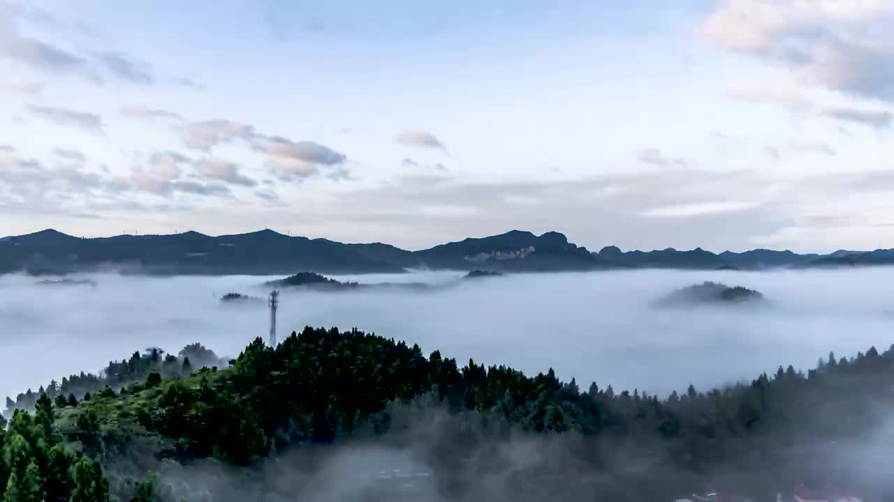 The misty mountains are beautiful and dangerous at the same time